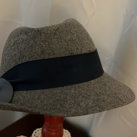 Vintage Lancaster Gray Fedora Hat with Blue Band. 100% wool - Picture 3 of 11